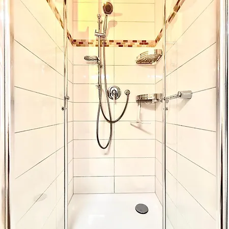 Apartment Duhnerherz Bestlage Im Zentrum,am Duhnen, Balkon Mit Meerblick,wlan Parkplatz Und Fahrradabstellraum Bettwaesche Und Handtuecher Inkl Cuxhaven